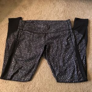 Lululemon leggings size 10